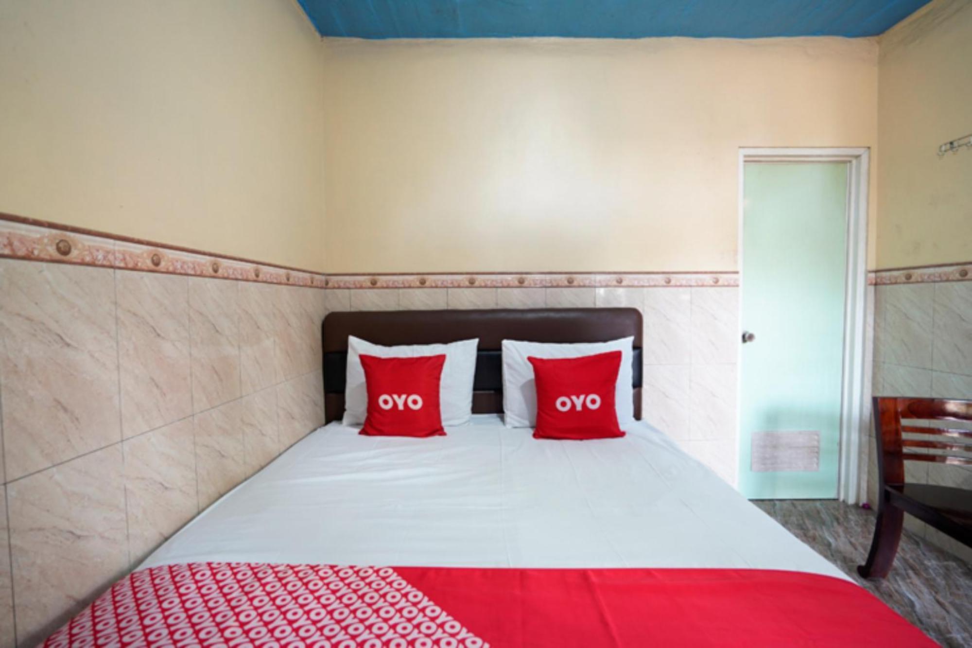 Oyo 927 Carina Hotel Claket Buitenkant foto