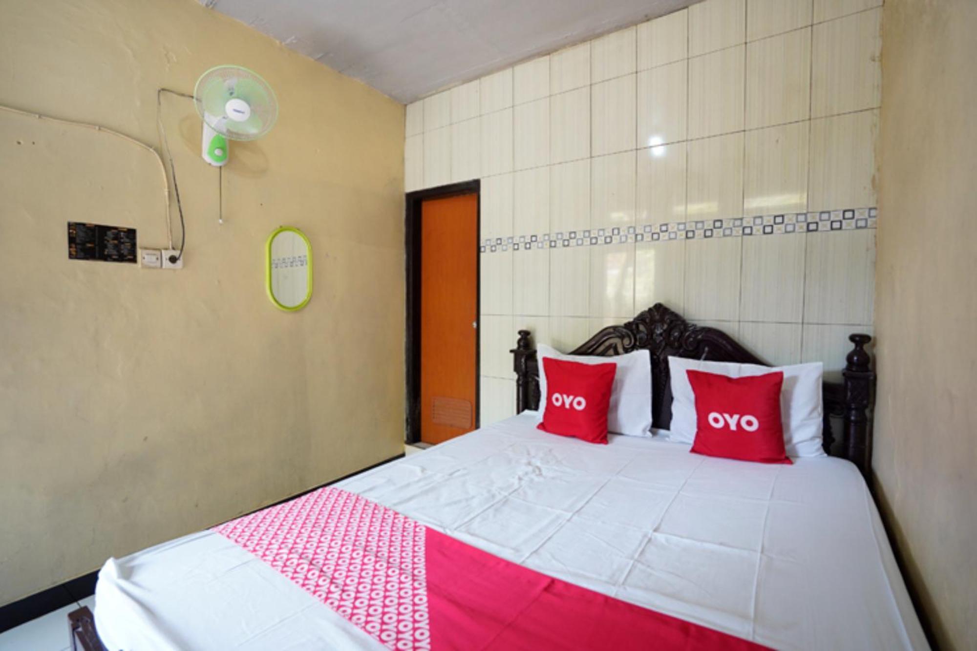 Oyo 927 Carina Hotel Claket Buitenkant foto