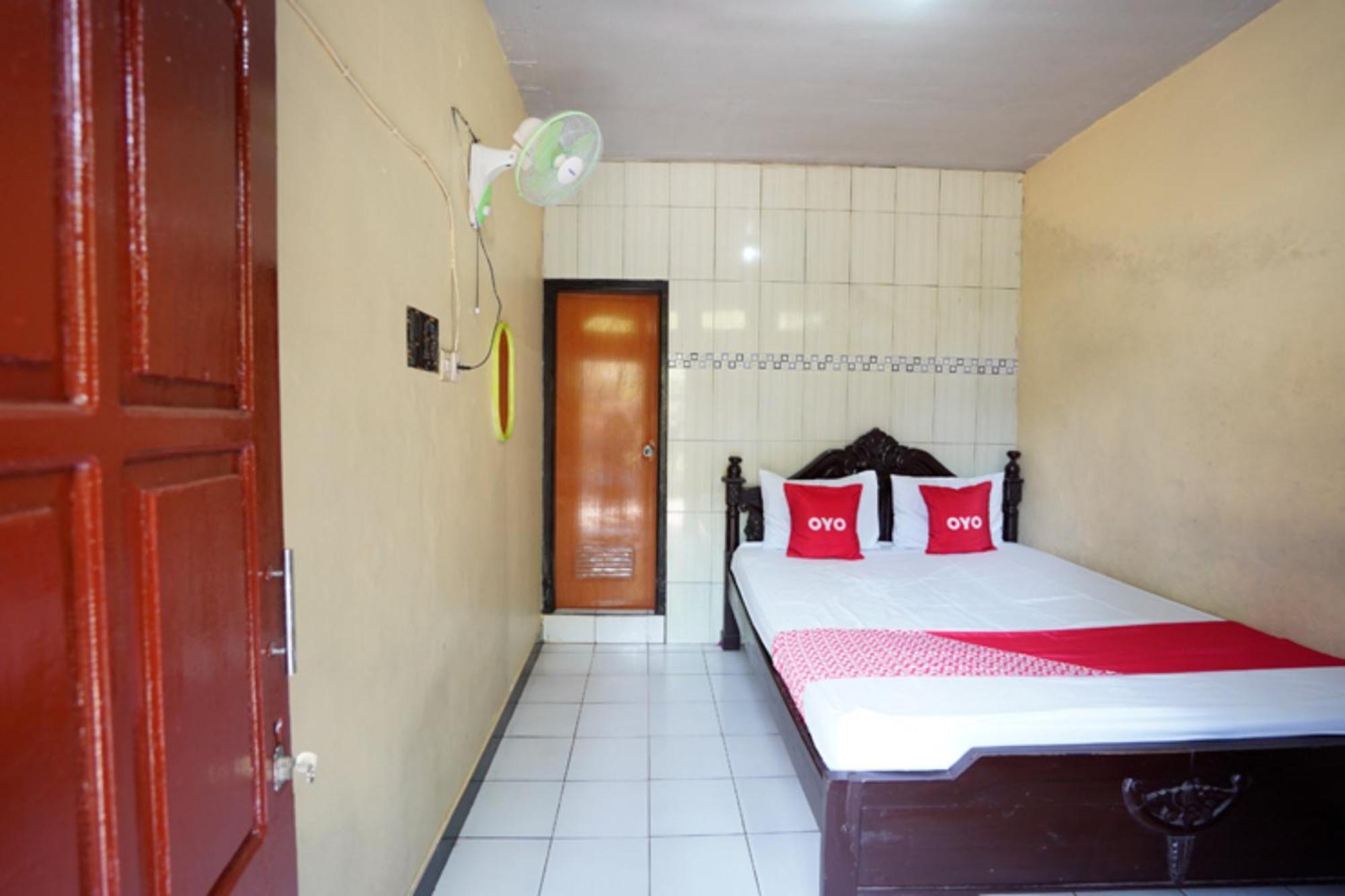 Oyo 927 Carina Hotel Claket Buitenkant foto