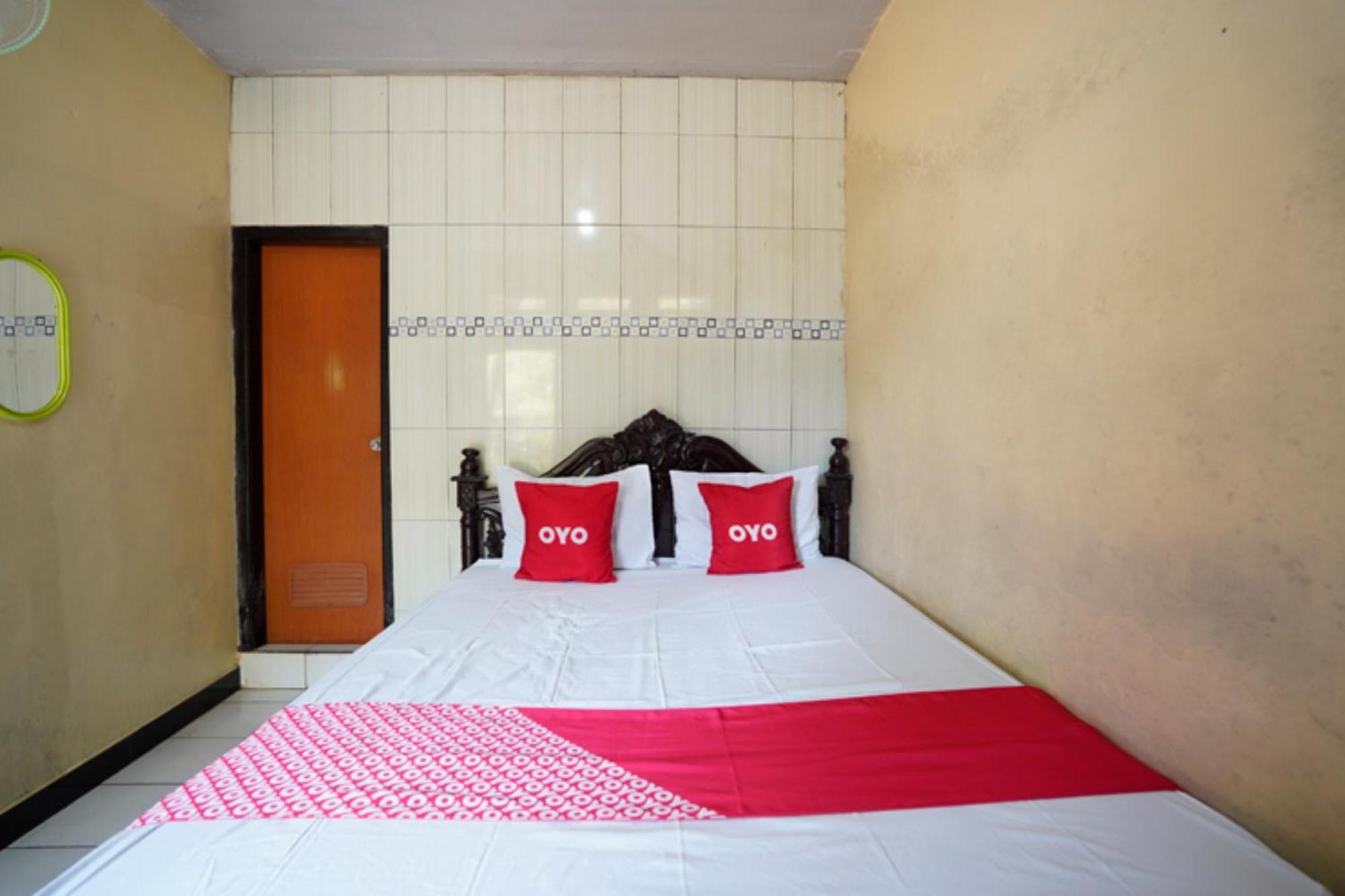 Oyo 927 Carina Hotel Claket Buitenkant foto