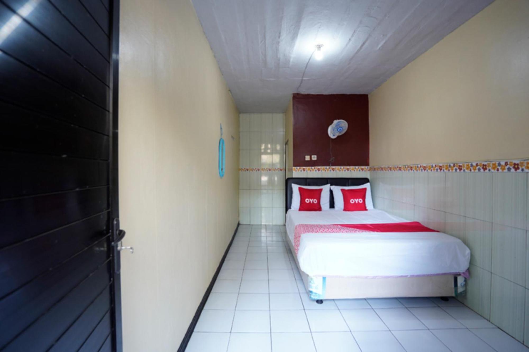 Oyo 927 Carina Hotel Claket Buitenkant foto