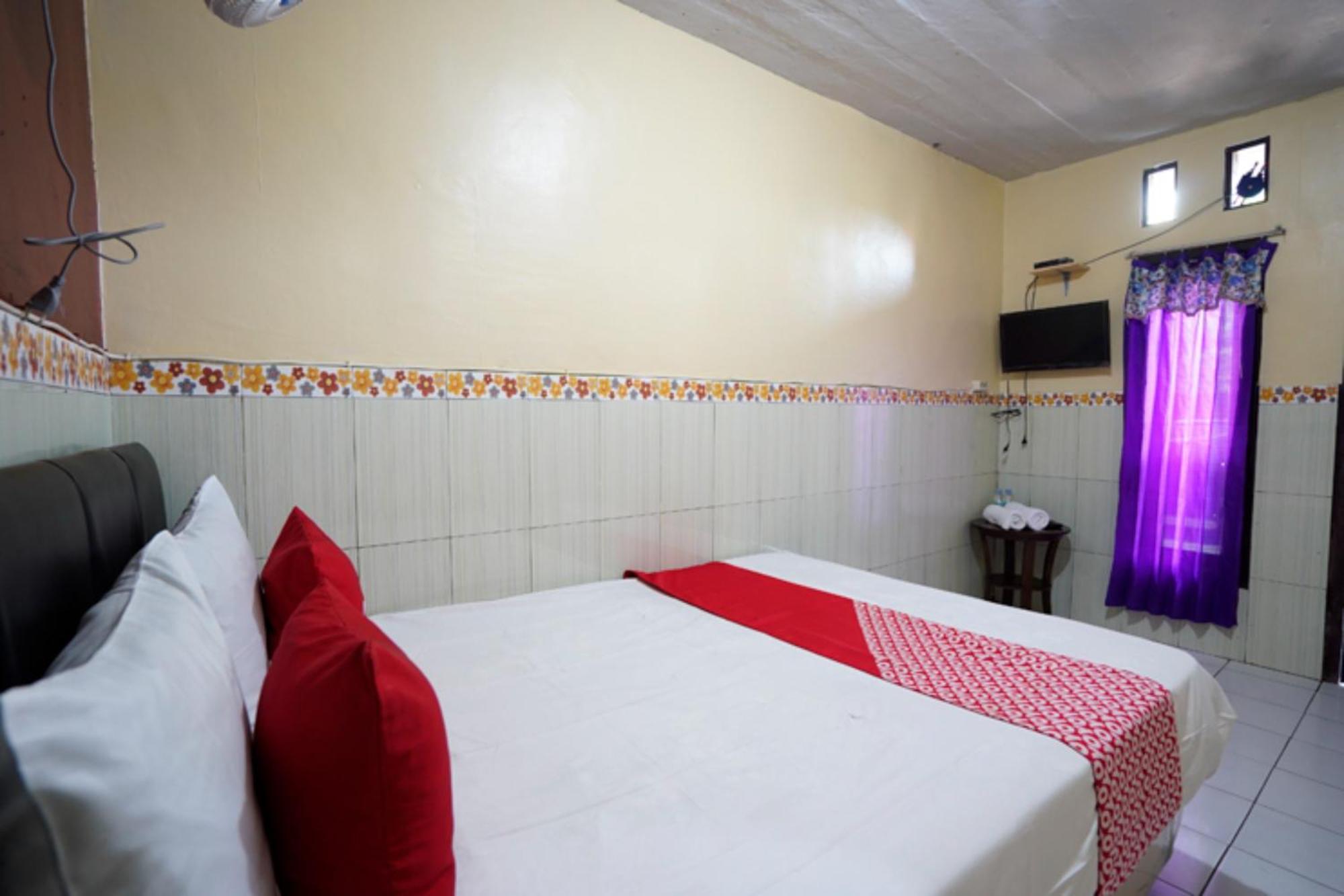 Oyo 927 Carina Hotel Claket Buitenkant foto